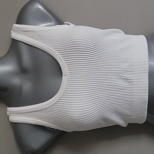 Women's white cropped tank top size m